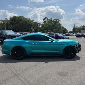 FORD MUSTANG V6 - 10