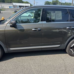 2024 KIA TELLURIDE S — фото 3