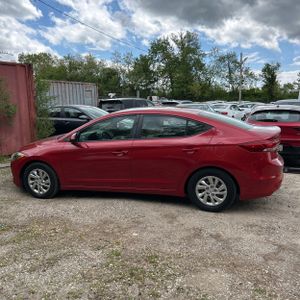 HYUNDAI ELANTRA SE - 3