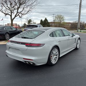 PORSCHE PANAMERA 4S - 8