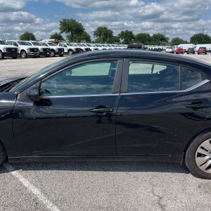 NISSAN SENTRA S - 4