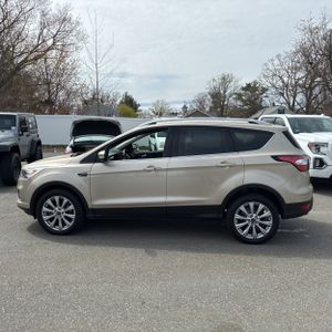 FORD ESCAPE TITANIUM - 3