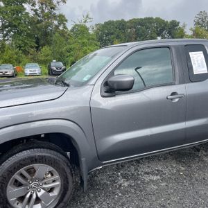 2025 Nissan FRONTIER SV — фото 2