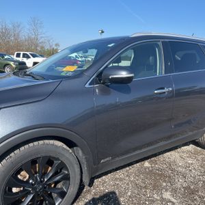 KIA SORENTO EX V6 - 2