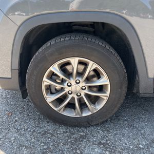2020 JEEP CHEROKEE LATITUDE PLUS — миниатюра 17