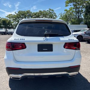 صورة 7 لـ 2022 Mercedes-BENZ GLC