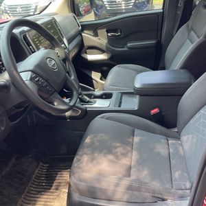2025 Nissan FRONTIER SV 缩略图 31