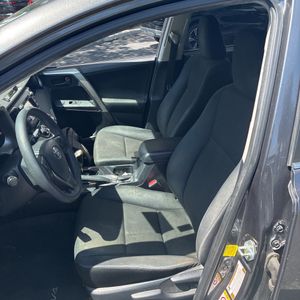 2016 Toyota RAV4 LE — фото 32