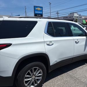 2023 Chevrolet TRAVERSE LT CLOTH photo 9