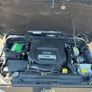 صورة مصغرة 43 لـ 2017 JEEP WRANGLER UNLIMITED SAHARA