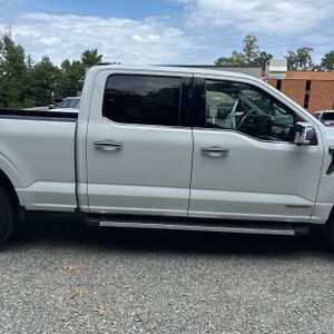 2022 FORD F-150 LARIAT thumbnail 11