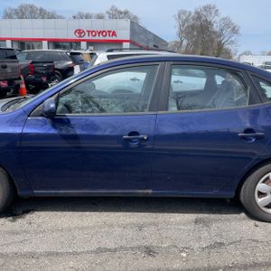 HYUNDAI ELANTRA GLS - 4