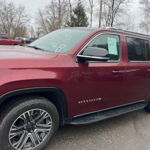 Jeep Wagoneer L Series II - 2