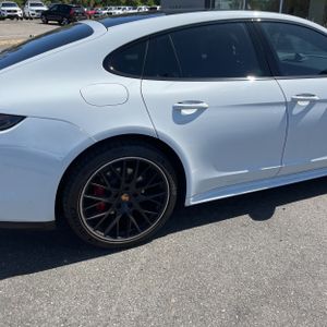 PORSCHE PANAMERA 4S - 9