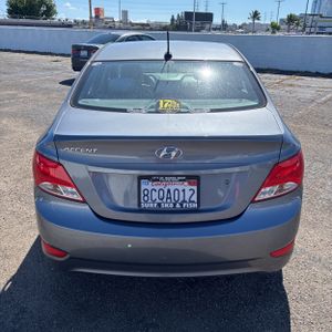 HYUNDAI ACCENT SE - 7