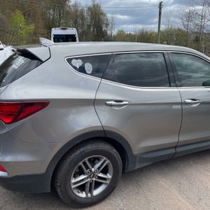 HYUNDAI SANTA FE SPORT 2.4L - 9
