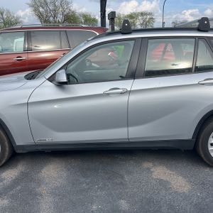 BMW X1 XDRIVE28I - 4