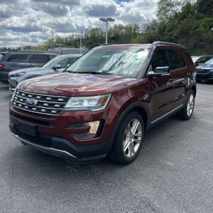 FORD EXPLORER XLT - 1