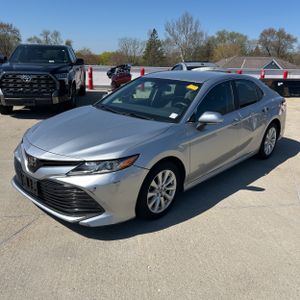 TOYOTA CAMRY - 1