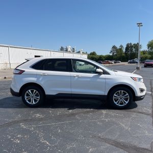 FORD EDGE SEL - 10