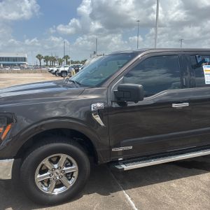 صورة 2 لـ 2024 FORD F-150 XLT