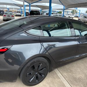 TESLA MODEL 3 LONG RANGE - 9
