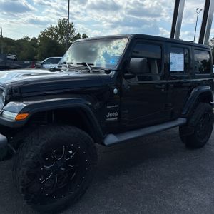 2018 JEEP WRANGLER UNLIMITED SAHARA 照片 2
