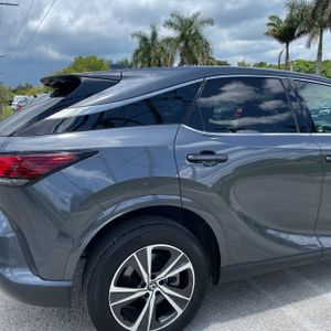 صورة 9 لـ 2025 Lexus RX 350 BASE