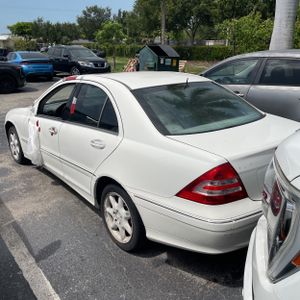 2005 Mercedes-BENZ C-CLASS photo 5
