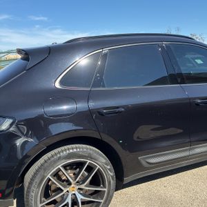 2022 Porsche MACAN BASE — фото 9