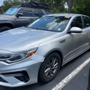 2020 KIA OPTIMA LX 照片 2
