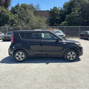 صورة 10 لـ 2014 KIA SOUL BASE
