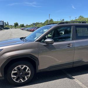 2025 Subaru FORESTER PREMIUM 照片 2