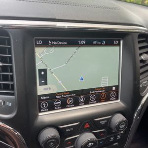 2018 JEEP GRAND CHEROKEE OVERLAND — миниатюра 39