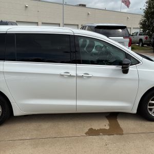 صورة 9 لـ 2024 Chrysler PACIFICA TOURING L