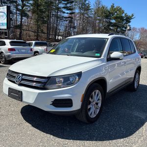 VOLKSWAGEN TIGUAN LIMITED 2.0T 4MOTION - 1