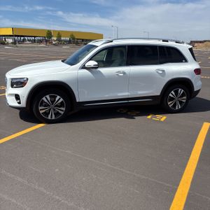 MERCEDES-BENZ GLB - 3