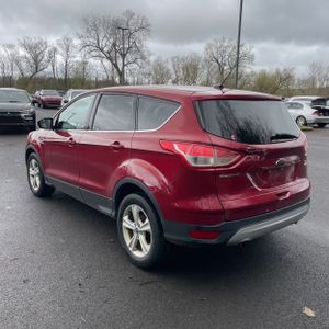 FORD ESCAPE SE - 4