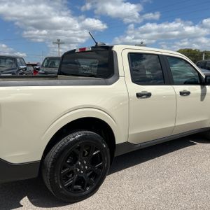 FORD MAVERICK XLT - 9