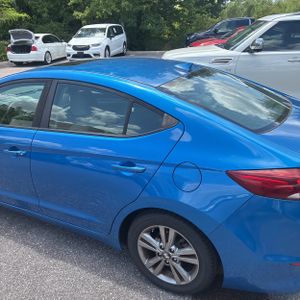 HYUNDAI ELANTRA VALUE EDITION - 4