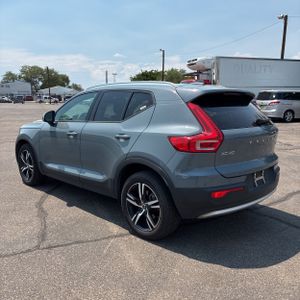 2023 Volvo XC40 CORE photo 5