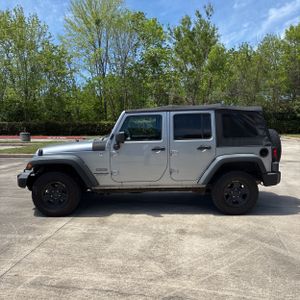 Jeep Wrangler Unlimited Sport - 3
