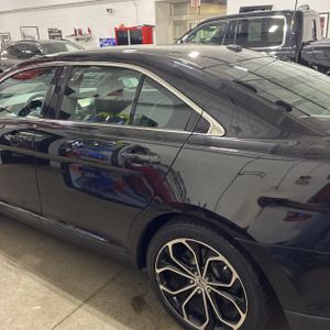 FORD TAURUS SHO - 6