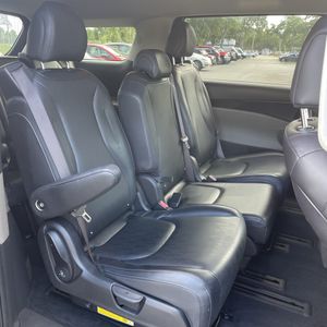 2025 KIA CARNIVAL LXS — миниатюра 35