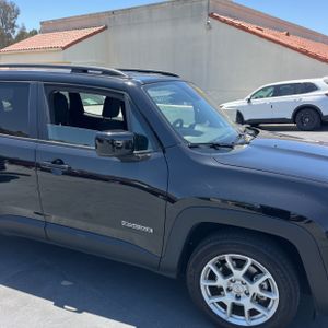 2019 JEEP RENEGADE LATITUDE — миниатюра 13