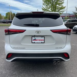 TOYOTA HIGHLANDER - 7