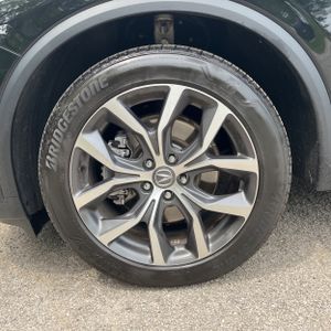 صورة مصغرة 17 لـ 2024 Acura MDX SH-AWD W/TECH