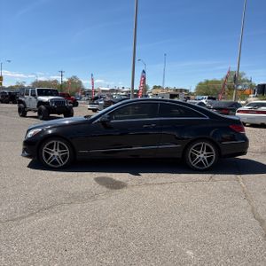 MERCEDES-BENZ E-CLASS - 3