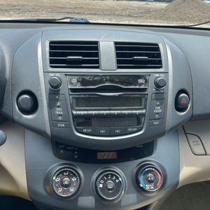 صورة مصغرة 36 لـ 2010 Toyota RAV4 BASE