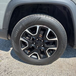 2021 JEEP COMPASS TRAILHAWK — миниатюра 17
